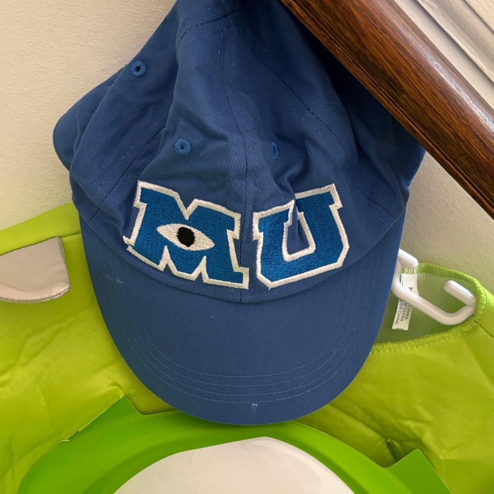 Green Monster-Inspired Costume - Picture 3 of 9